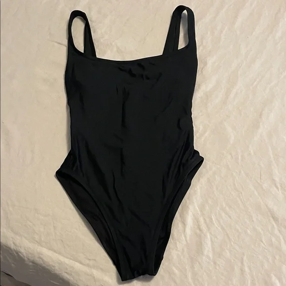 Madewell Classic Black One-Piece Swimsuit - Picture 3 of 5